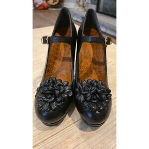 Chie Mihara Mary Jane Platform Block Heel Pumps Black Floral Rosette 9.5 Spain